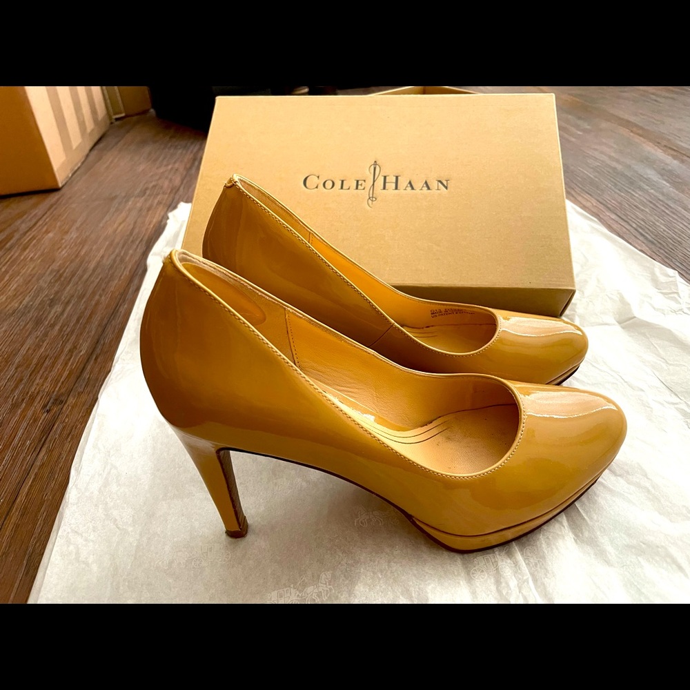 Cole Haan high heel shoe size 7